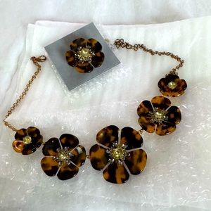 Talbots tortoise-leopard flower statement necklace and matching pin set.